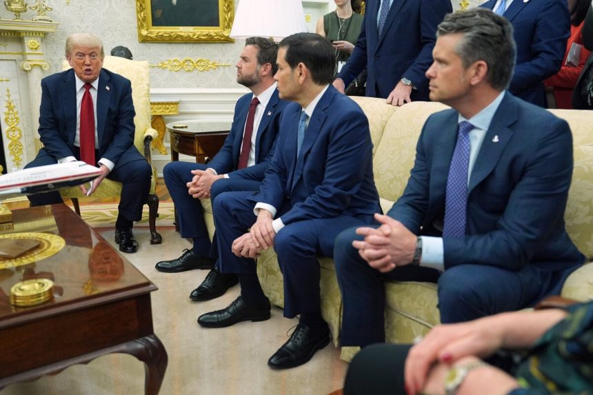 Amerika alebo Ukrajina na prvom mieste Trump musi vysvetlit obrat