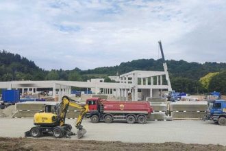 Hypermarket zacali stavat bez povolenia rozhodne inspektorat
