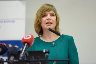 Remisova spochybnila Takacove schopnosti cerpat eurofondy