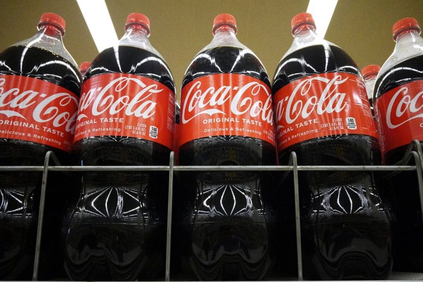 Trump hovoril o trstinovom cukre Coca Cola predstavi novy rad