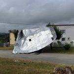 V meste strhlo strechy na desiatich domoch Ministerstva vysvetluju pomoc statu