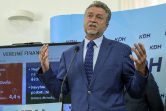 Vlada len sermuje danami ceny potravin rastu tvrdi KDH