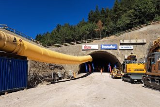 Zeleznice spustaju razenie klucoveho tunela pri Vydrniku