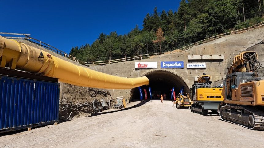 Zeleznice spustaju razenie klucoveho tunela pri Vydrniku