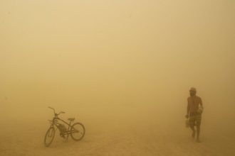 Antikapitalisticky festival Burning Man opovrhuje peniazmi no bez nich neprezije