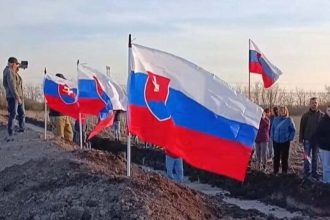 Chystaju obciansky odpor a zivu retaz