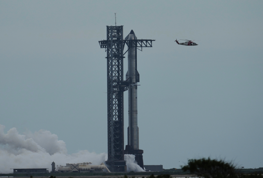 Desiaty skusobny let rakety Starship odlozili pre pocasie