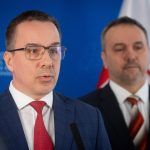 Erik Tomas zopakoval ze nebude suhlasit so znizovanim odvodov do druheho piliera