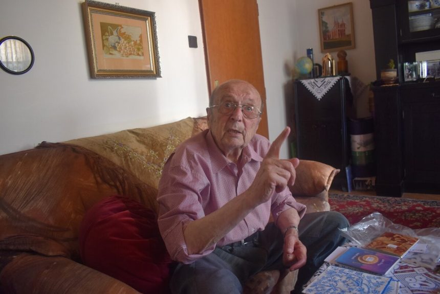 Lekar Marian Kriz ma 80 rokov a pracuje