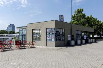 Leto uz nie je realne Novy najomca predpoklada otvorenie Propellera uprostred jesene