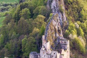 Na stredoveky hrad chcu opat dotiahnut vodu