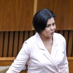 Opozicnu poslankynu Ingrid Kosovu odviezla zachranka do nemocnice