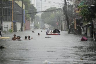 Povodne a zosuvy pody v Thajsku si vyziadali sest mrtvych