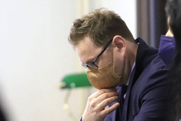 Prokurator navrhol Expolicajtovi Kucerkovi nepodmienecny trest