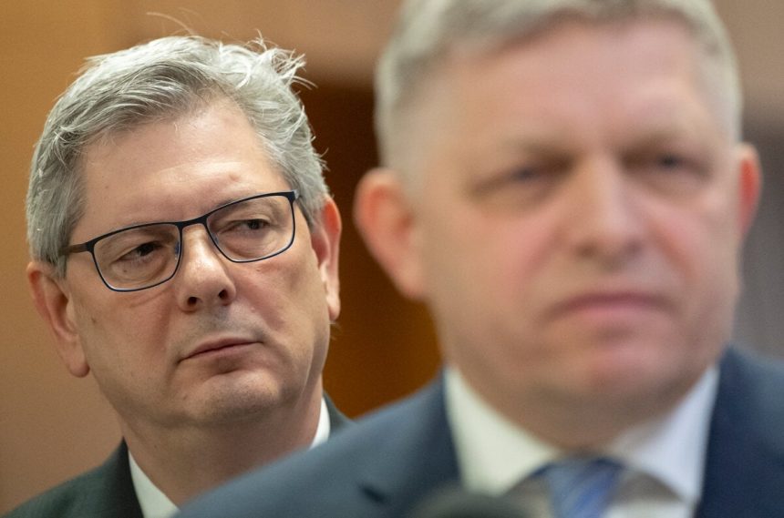 Ranny brifing Mafiani mozu vlade bozkavat ruky