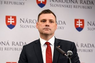 Sasko by mal podla Tarabu na koalicnu radu priniest riesenie tendra na zachranky