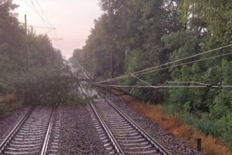 Silna burka na zapade Slovenska sposobila tornado