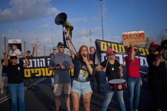 V Izraeli sa konali demonstracie za prepustenie rukojemnikov