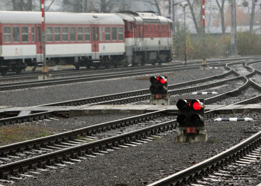 V Petrzalke zahynul muz po zrazke s vlakom