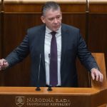 Zazmluvnene hasicske auta nie su dodavane ministerstvo to odmieta