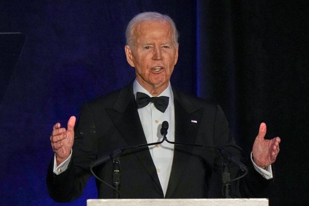 Americky exprezident Biden podstupil operaciu kvoli rakovine koze