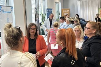 Desiatky zien zostali bez prace regio ponuka nove miesta