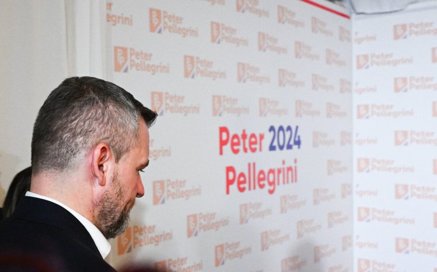 Hlas dostal pokutu pattisic eur za neskore zverejnenie pozicky na Pellegriniho kampan