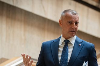 Holokaust a ine formy rasizmu ukazuju ako spolocnost nema fungovat hovori Rasi