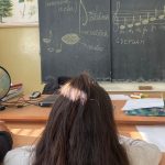 Jeden clovek posobi v siestich sukromnych skolach Inspektori chcu jednu z nich zatvorit