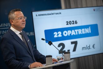 Kamenicky neodpoveda ako stat usetri na sebe