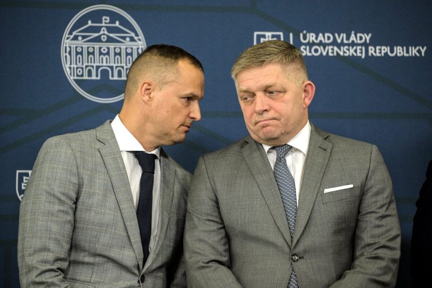 Kazimir ma noveho obhajcu Ficov poradca mu pomaha