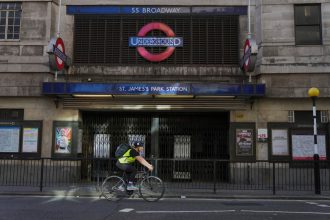 Londynske metro kvoli strajku zamestnancov takmer nefunguje