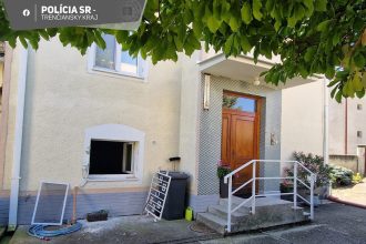 Lupic sa vlamal do farskeho uradu sposobil skody