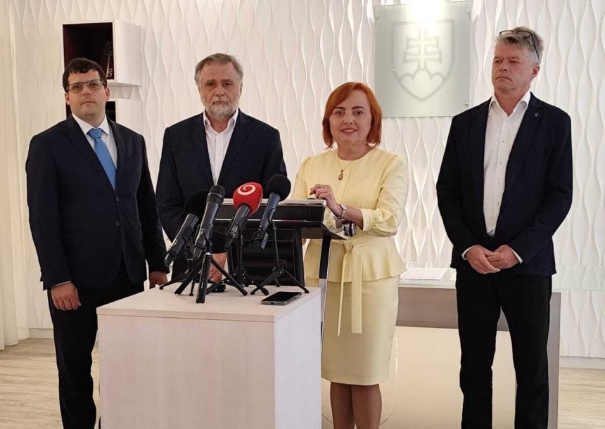 Mesta na hornej Nitre pridu o elektrobusy za miliony