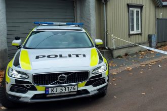 Podozrivi z utoku granatom v Norsku mali iba 13 rokov