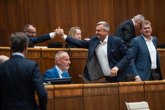 Posledna vecera slovenskej ustavy podla Fica a KDH