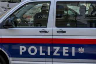 Rakuska policia v dome Nemca zaistila zbrane a nacisticke symboly
