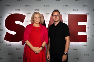 Roman Krpelan nahradi Beatu Balogovu ako sefredaktor SME