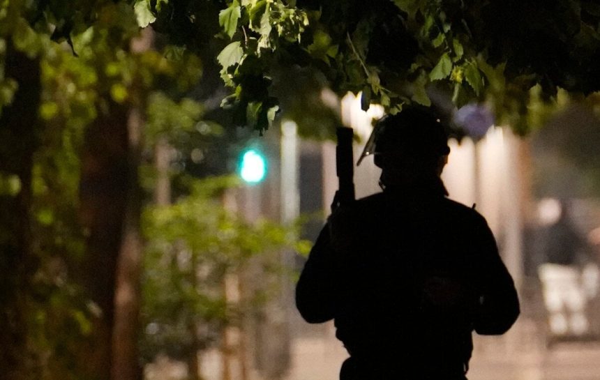 Utocnik na juhu Francuzska zranil ucitelku a studenta