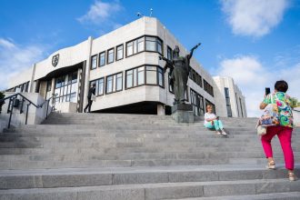 V Narodnej rade sa objavila zltacka zistili ju u zamestnanca