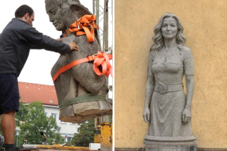 Z budovy zvesili symbol mieru a vzdelania