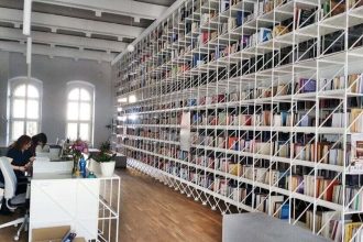 Kniznica ktora prenesie ku kniham v Presove