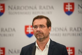 Krajci zostava v Hnuti Slovensko a v klube