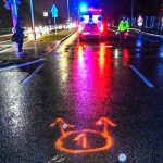 Kriziatkou siel na cervenu zrazil chodkynu