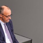 Mate dcery Opytajte sa ich Merz pri migracii pritvrdil