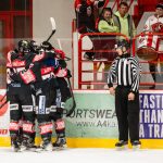 Na lad lietali plysaky goly do branky supera