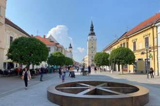 Opozicia zbroji proti Petrovi Brockovi Trnavu caka boj o primatora