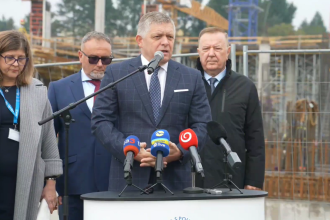 Premier Fico sa oboznamil s vystavbou novej vojenskej nemocnice