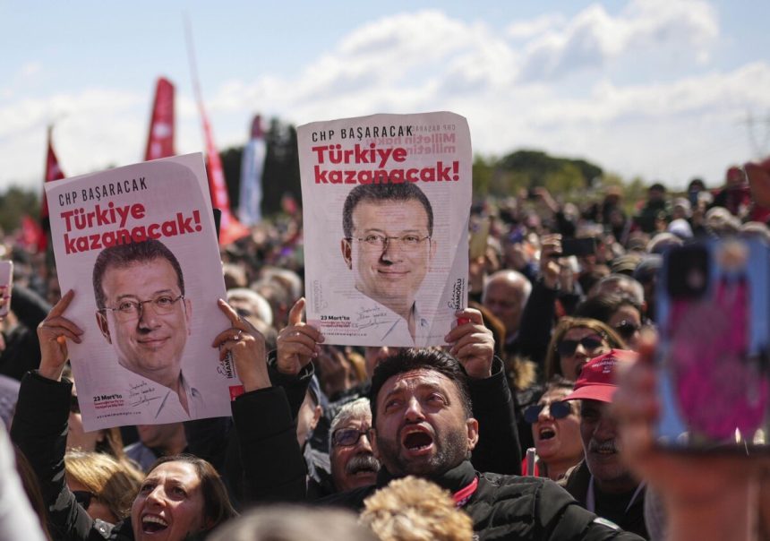 Prokuratura v Istanbule obvinila vazneneho primatora zo spionaze