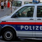 Skupina mladikov pred sudom vo Viedni za zneuzivanie ucitelky